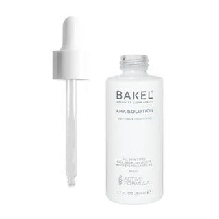 Flacone da 50 ml della soluzione "AHA Solution" BAKEL, trattamento esfoliante uniformante e illuminante con alfa-idrossiacidi per una pelle più liscia, radiosa e levigata.