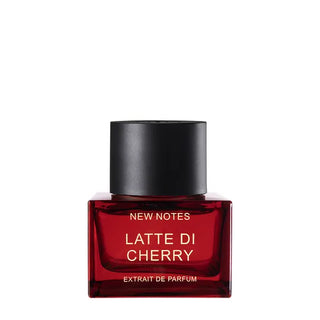 Flacone 50 ml di New Notes Latte di Cherry Extrait de Parfum, fragranza unisex fruttata-speziata con ciliegia, mandorla, vaniglia e ambra.