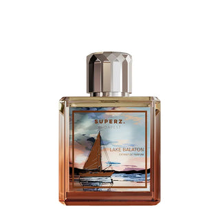Flacone da 50ml di Superz Budapest Lake Balaton Extrait de Parfum, profumo unisex con note di pompelmo, zafferano e vetiver.