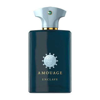 Flacone del profumo "Enclave" di Amouage, dal design elegante e deciso, che racchiude una fragranza fresca e intensa con note di menta, ambra e legni fumosi.