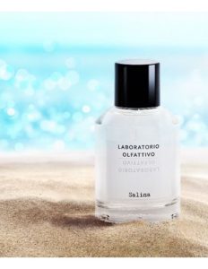 Parti verso nuovi viaggi olfattivi con 5 profumi per l’estate!