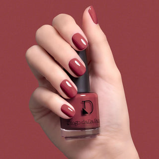 Gli Iconic- Nails