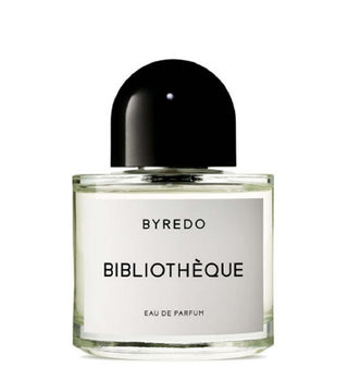 Flacone in vetro di Biblioteque di BYREDO. Un mondo di libri antichi, il profumo delle loro pagine rilegate