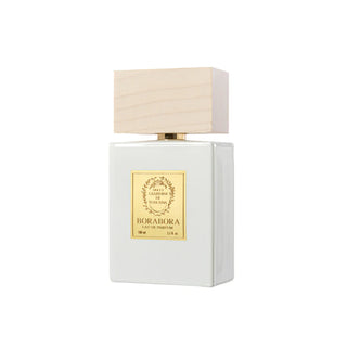 Flacone da 100 ml del profumo "BoraBora", dal design esotico e colorato, che richiama le atmosfere tropicali con note fruttate, floreali e solari ispirate a un paradiso oceanico.