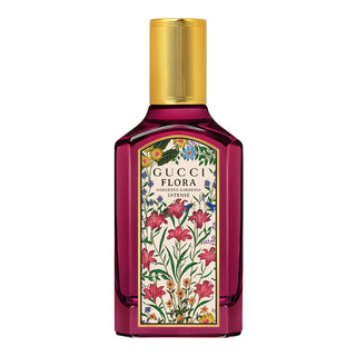 Flacone rosa fucsia di Gucci Flora Gorgeous Gardenia Intense EDP 50ml, design vibrante e raffinato, con fragranza floral‑woody gourmand intensa e moderna.